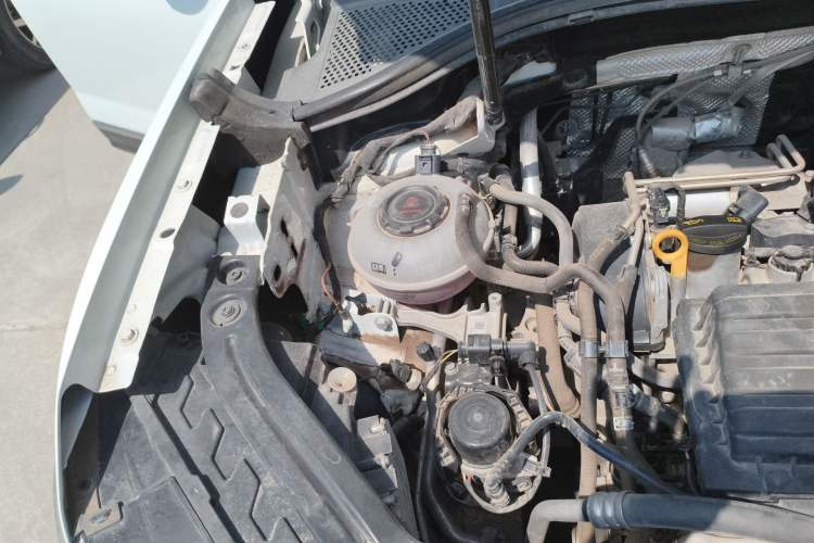 Used Volkswagen Tayron 2023 280TSI Two-Wheel-Drive Luxury Plus Advanced Version Engine Bay Right