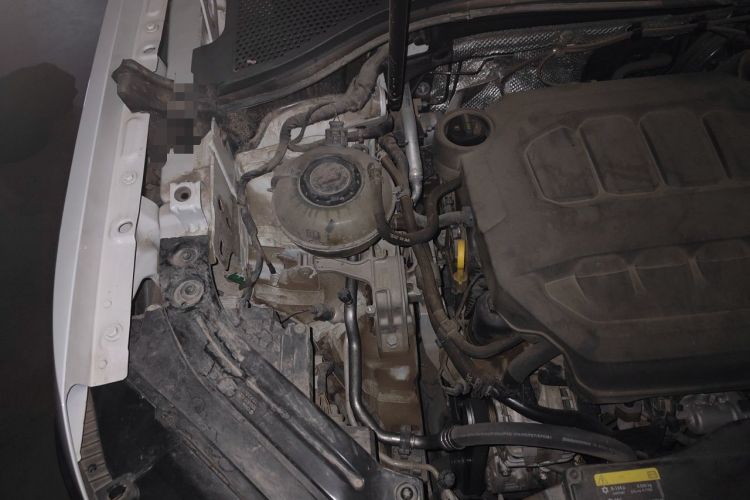 Used Volkswagen Tayron 2023 330TSI Two-Wheel-Drive R-Line High-Energy Version Engine Bay Right