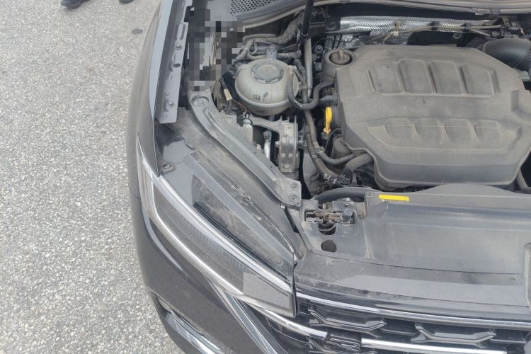 Used Volkswagen Tayron 2023 330TSI Two-Wheel-Drive R-Line High-Energy Version Engine Bay Right