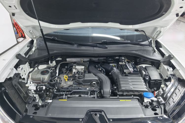 Used Volkswagen Tayron 2023 300TSI Two-Wheel-Drive Luxury Plus Advanced Edition Engine Bay