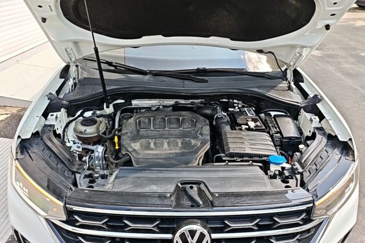 Used Volkswagen Tayron 2023 330TSI Two-Wheel-Drive Luxury Plus Advanced Version Engine Bay