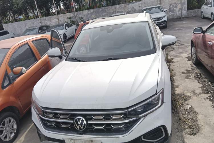 Used Volkswagen Tayron 2023 300TSI Two-Wheel-Drive Luxury Plus Advanced Edition Exterior 1