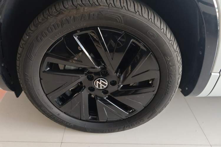 Used Volkswagen Tayron 2023 Revised Version 380TSI All-Wheel Drive R-Line High-Energy Edition Exterior 3