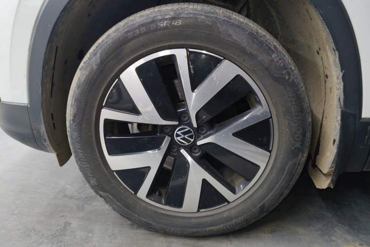 Used Volkswagen Tayron 2023 280TSI Two-Wheel-Drive Luxury Plus Advanced Version Exterior 4