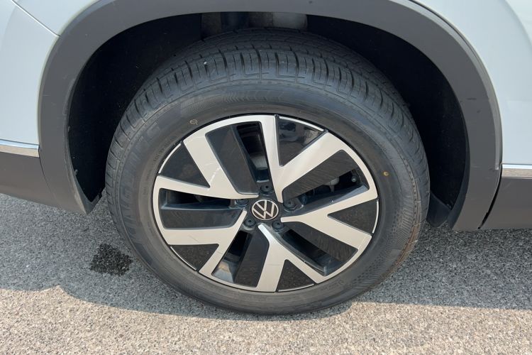 Used Volkswagen Tayron 2023 330TSI Two-Wheel-Drive Luxury Plus Advanced Version Exterior 4