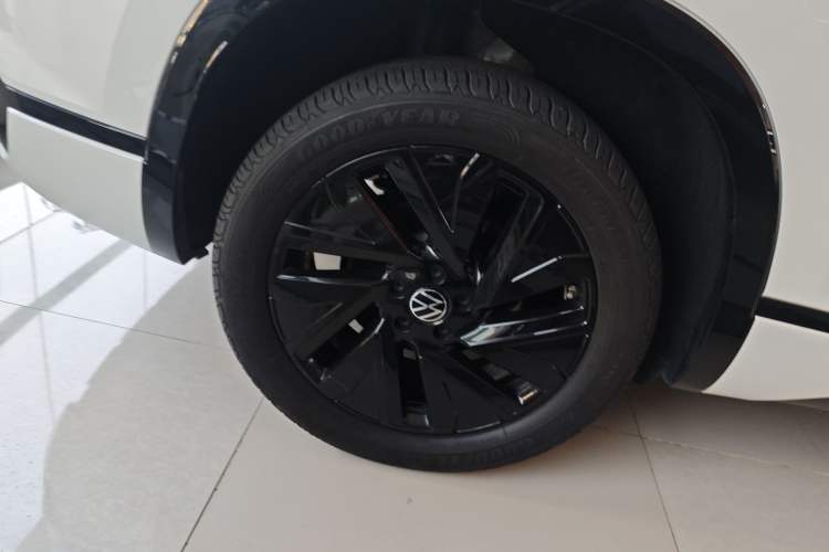 Used Volkswagen Tayron 2023 Revised Version 380TSI All-Wheel Drive R-Line High-Energy Edition Exterior 4