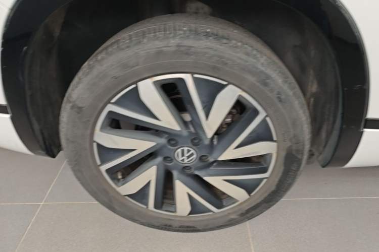 Used Volkswagen Tayron 2023 Revised Version 380TSI All-Wheel Drive R-Line High-Energy Edition Exterior 5