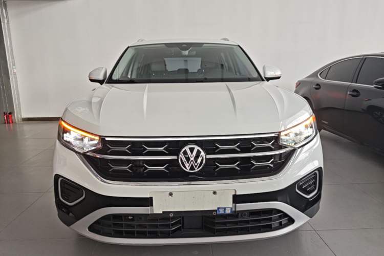 Used Volkswagen Tayron 2023 330TSI Two-Wheel-Drive Luxury Plus Advanced Version Front