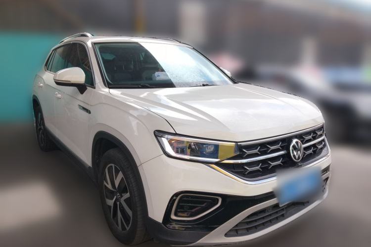 Used Volkswagen Tayron 2023 330TSI Two-Wheel-Drive Luxury Plus Advanced Version Front Right 45 Deg