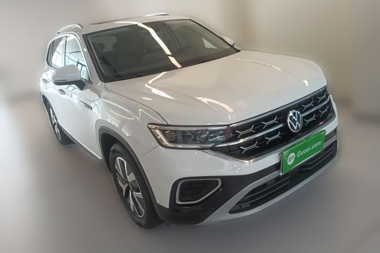 Used Volkswagen Tayron 2023 300TSI Two-Wheel-Drive Luxury Plus Advanced Edition Front Right 45 Deg
