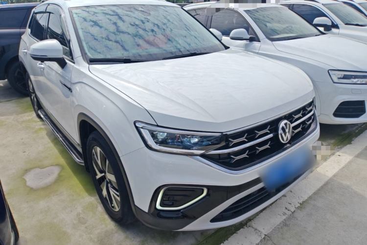 Used Volkswagen Tayron 2023 330TSI Two-Wheel-Drive Luxury Plus Advanced Version Front Right 45 Deg