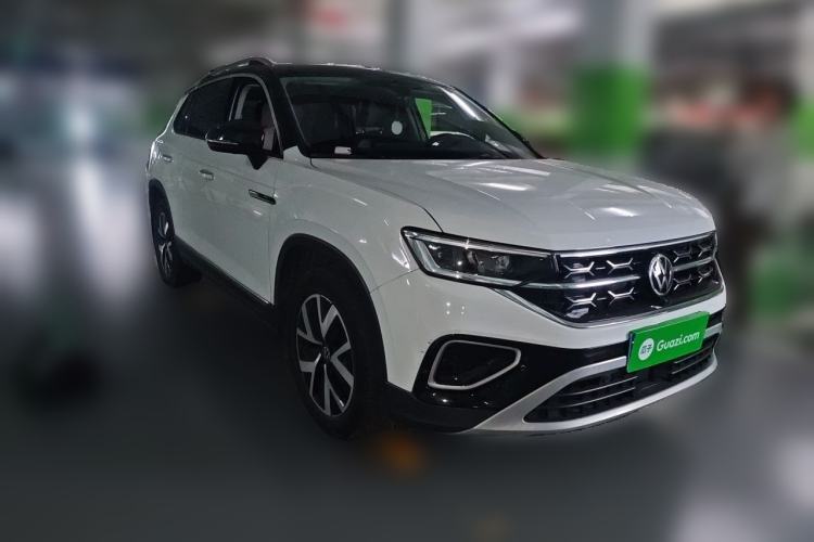 Used Volkswagen Tayron 2023 330TSI Two-Wheel-Drive Luxury Plus Advanced Version Front Right 45 Deg
