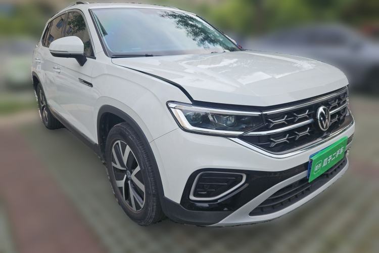 Used Volkswagen Tayron 2023 330TSI Two-Wheel-Drive Luxury Plus Advanced Version Front Right 45 Deg