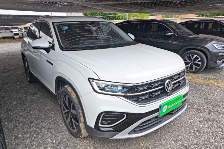 Used Volkswagen Tayron 2023 280TSI Two-Wheel-Drive Luxury Plus Advanced Version Front Right 45 Deg