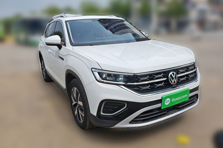 Used Volkswagen Tayron 2023 330TSI Two-Wheel-Drive Luxury Plus Advanced Version Front Right 45 Deg