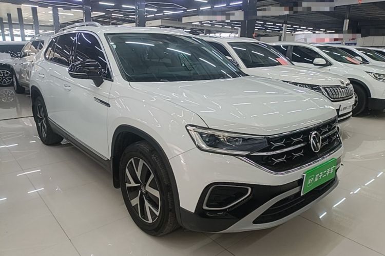 Used Volkswagen Tayron 2023 330TSI Two-Wheel-Drive Luxury Plus Advanced Version Front Right 45 Deg