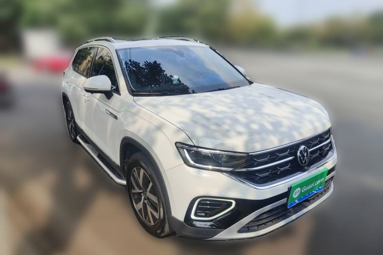 Used Volkswagen Tayron 2023 330TSI Two-Wheel-Drive Luxury Plus Advanced Version Front Right 45 Deg