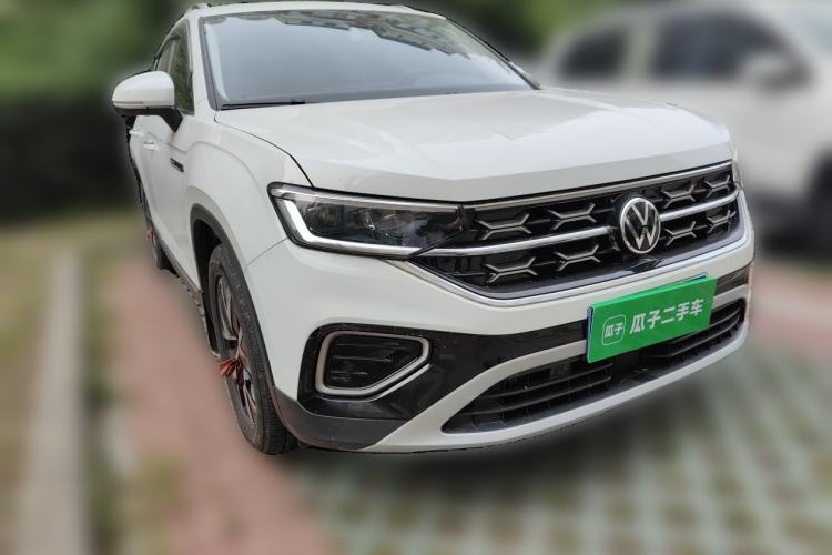 Used Volkswagen Tayron 2023 330TSI Two-Wheel-Drive Luxury Plus Advanced Version Front Right 45 Deg