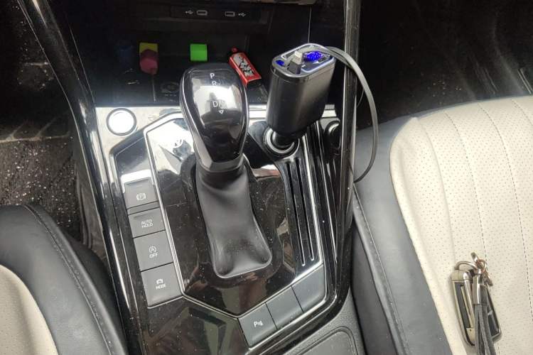 Used Volkswagen Tayron 2023 300TSI Two-Wheel-Drive Luxury Plus Advanced Edition Gear Lever
