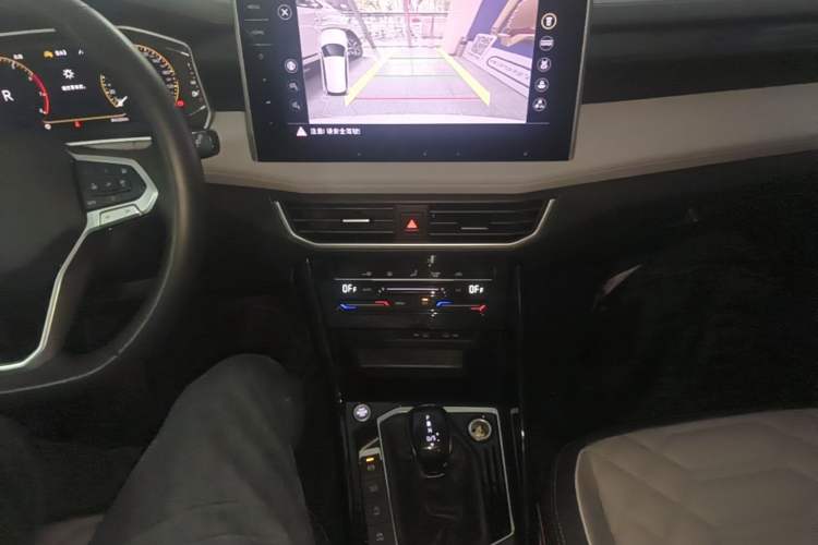 Used Volkswagen Tayron 2023 300TSI Two-Wheel-Drive Luxury Plus Advanced Edition Gear Lever