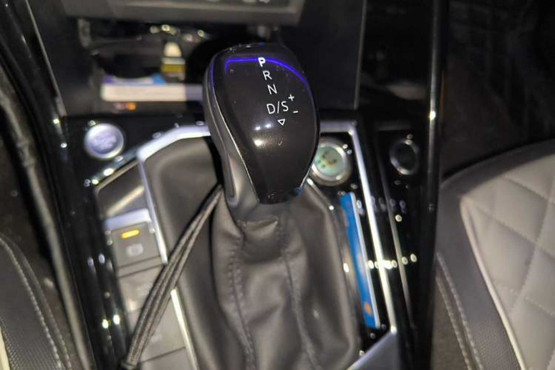 Used Volkswagen Tayron 2023 Revised Version 380TSI All-Wheel Drive R-Line High-Energy Edition Gear Lever