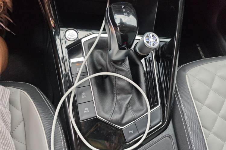 Used Volkswagen Tayron 2023 330TSI Two-Wheel-Drive Luxury Plus Advanced Version Gear Lever