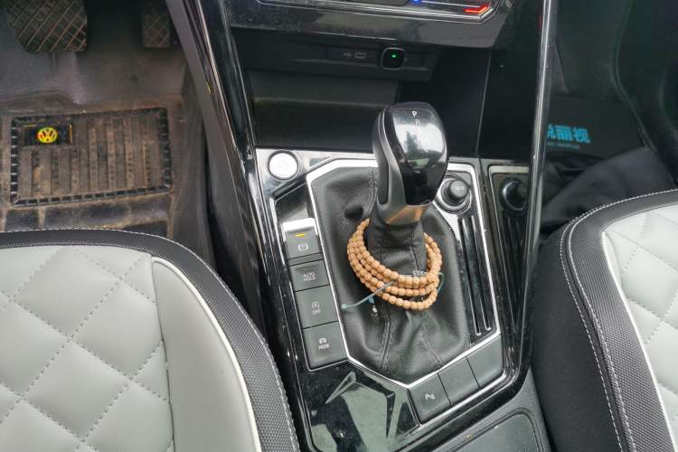 Used Volkswagen Tayron 2023 280TSI Two-Wheel-Drive Luxury Plus Advanced Version Gear Lever