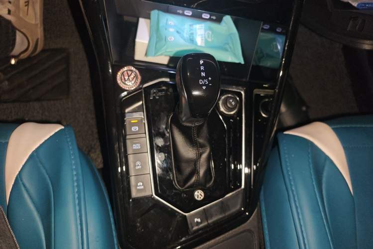 Used Volkswagen Tayron 2023 330TSI Two-Wheel-Drive Luxury Plus Advanced Version Gear Lever
