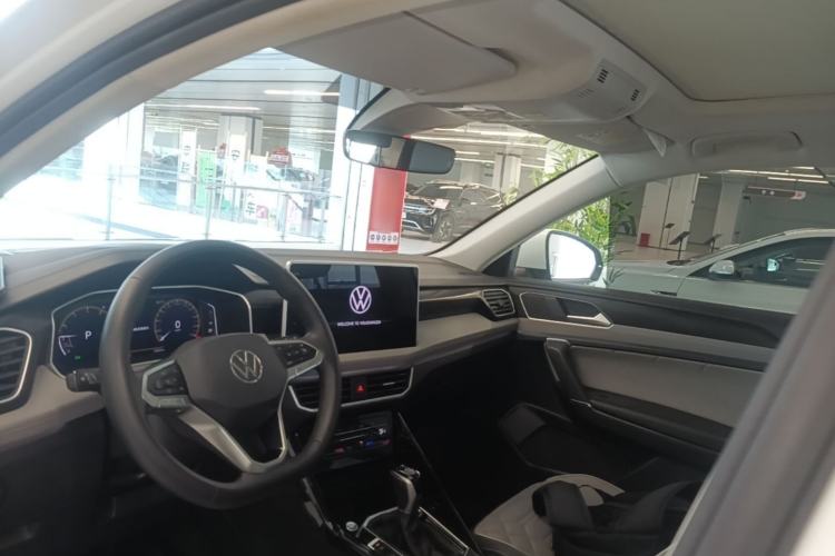 Used Volkswagen Tayron 2023 300TSI Two-Wheel-Drive Luxury Plus Advanced Edition Headliner