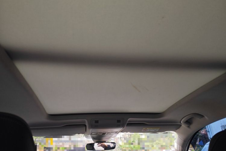 Used Volkswagen Tayron 2023 330TSI Two-Wheel-Drive Luxury Plus Advanced Version Headliner