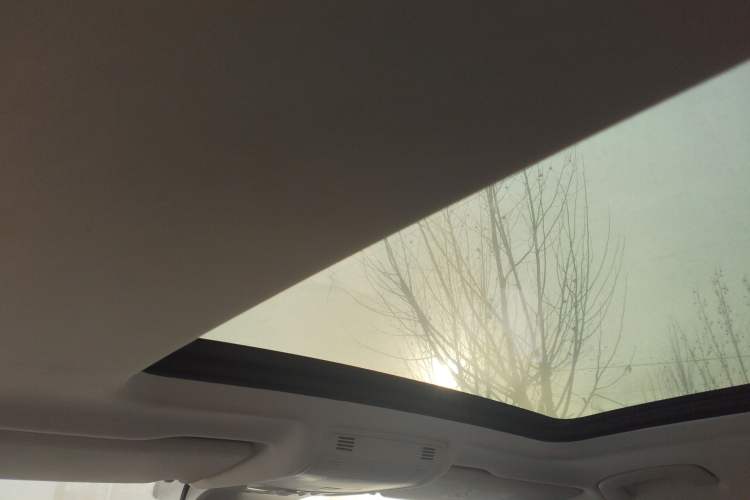 Used Volkswagen Tayron 2023 300TSI Two-Wheel-Drive Luxury Plus Advanced Edition Headliner