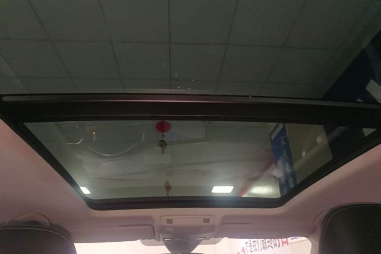 Used Volkswagen Tayron 2023 300TSI Two-Wheel-Drive Luxury Plus Advanced Edition Headliner