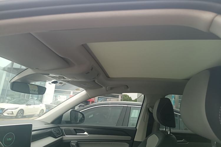 Used Volkswagen Tayron 2023 300TSI Two-Wheel-Drive Luxury Plus Advanced Edition Headliner