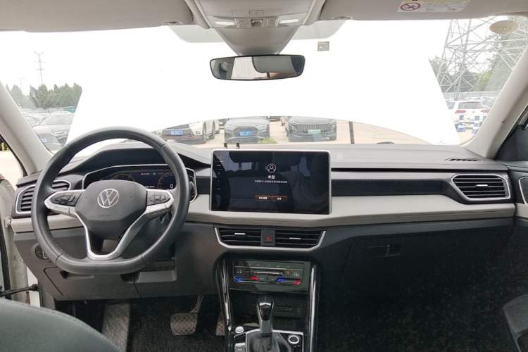 Used Volkswagen Tayron 2023 300TSI Two-Wheel-Drive Luxury Plus Advanced Edition Headliner