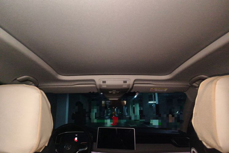 Used Volkswagen Tayron 2023 280TSI Two-Wheel-Drive Luxury Plus Advanced Version Headliner