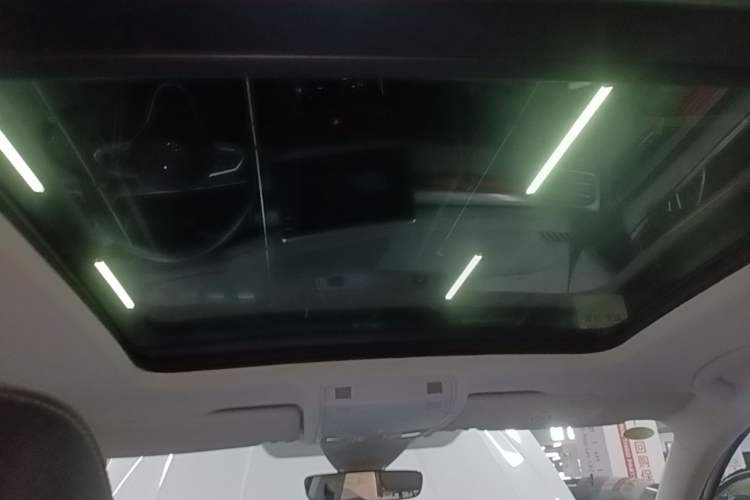 Used Volkswagen Tayron 2023 Revised Version 380TSI All-Wheel Drive R-Line High-Energy Edition Headliner