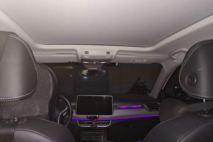 Used Volkswagen Tayron 2023 330TSI Two-Wheel-Drive R-Line High-Energy Version Headliner