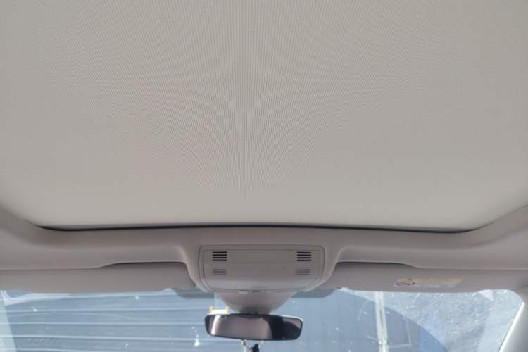 Used Volkswagen Tayron 2023 330TSI Two-Wheel-Drive R-Line High-Energy Version Headliner