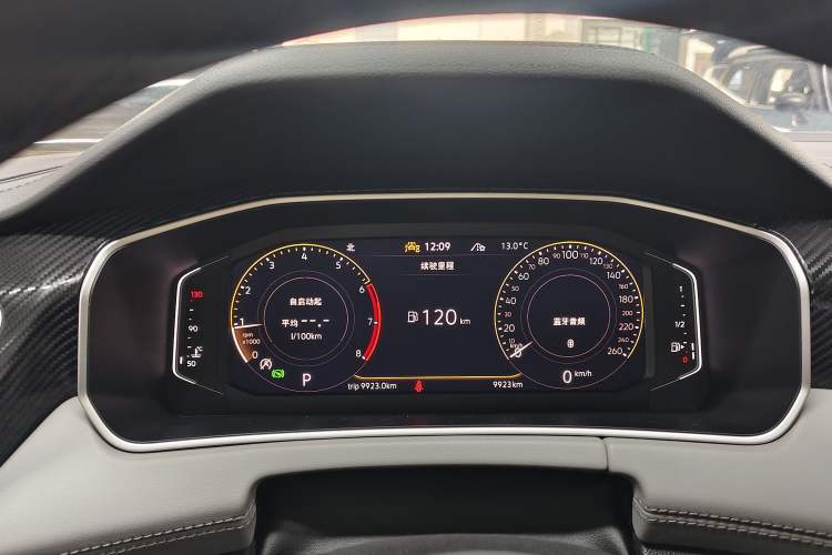 Used Volkswagen Tayron 2023 330TSI Two-Wheel-Drive Luxury Plus Advanced Version Instrument Cluster