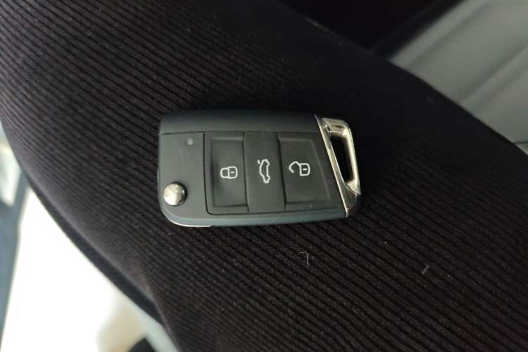 Used Volkswagen Tayron 2023 Revised Version 380TSI All-Wheel Drive R-Line High-Energy Edition Interior 1