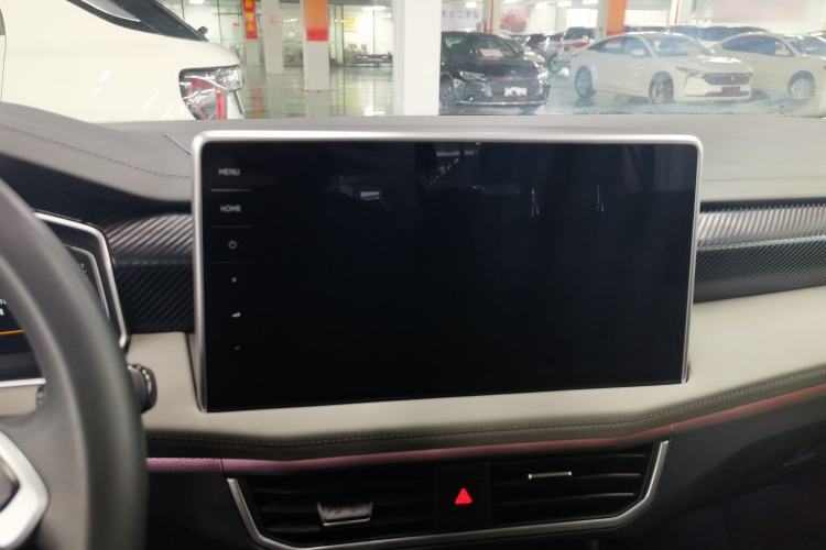 Used Volkswagen Tayron 2023 300TSI Two-Wheel-Drive Luxury Plus Advanced Edition Interior 2