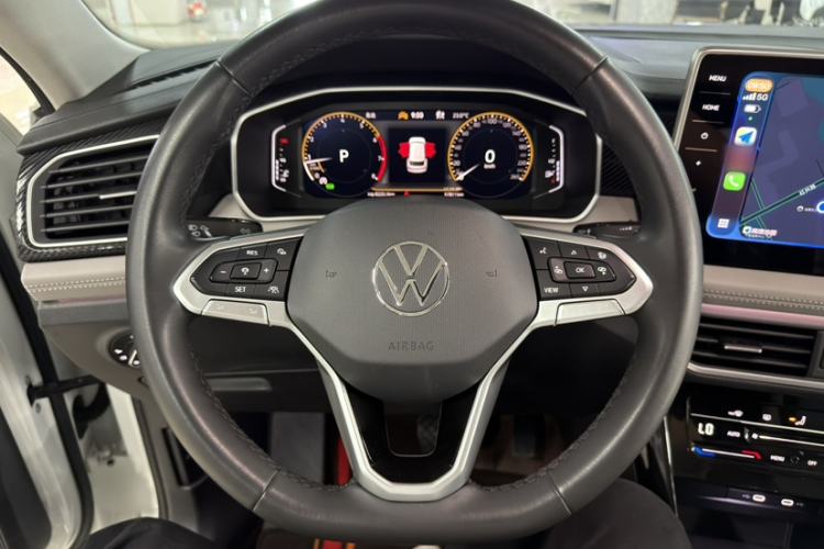 Used Volkswagen Tayron 2023 330TSI Two-Wheel-Drive Luxury Plus Advanced Version Interior 3