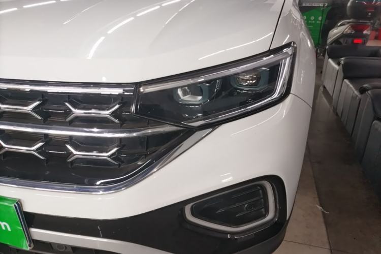 Used Volkswagen Tayron 2023 300TSI Two-Wheel-Drive Luxury Plus Advanced Edition Left Front Headlight