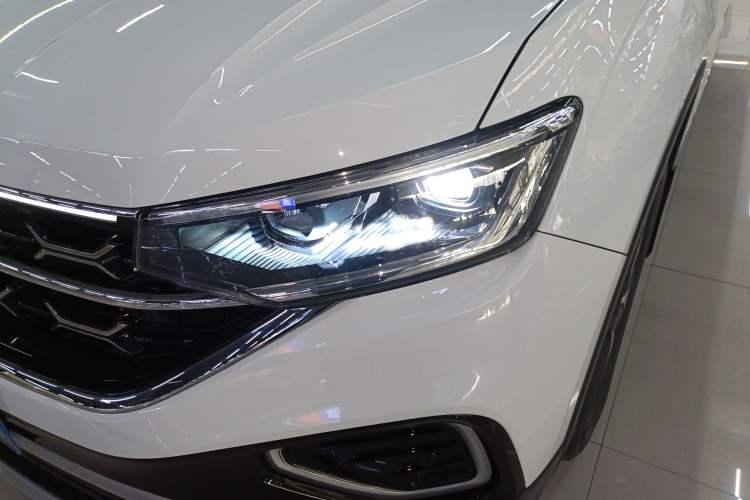 Used Volkswagen Tayron 2023 330TSI Two-Wheel-Drive Luxury Plus Advanced Version Left Front Headlight