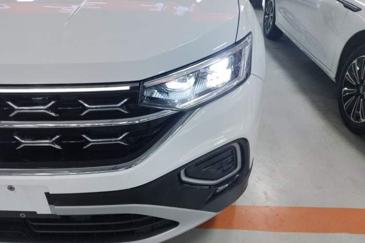 Used Volkswagen Tayron 2023 280TSI Two-Wheel-Drive Luxury Plus Advanced Version Left Front Headlight