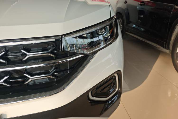 Used Volkswagen Tayron 2023 300TSI Two-Wheel-Drive Luxury Plus Advanced Edition Left Front Headlight