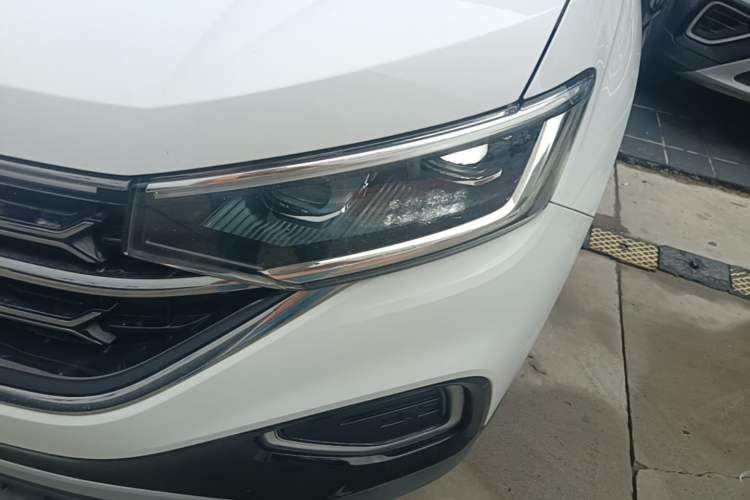 Used Volkswagen Tayron 2023 300TSI Two-Wheel-Drive Luxury Plus Advanced Edition Left Front Headlight