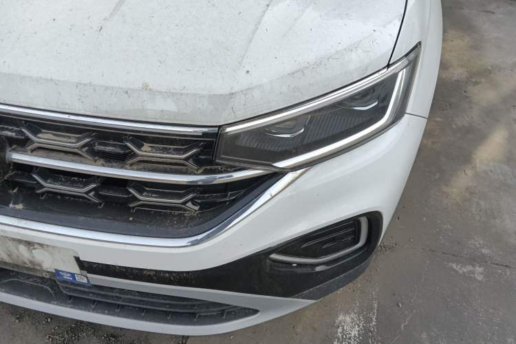 Used Volkswagen Tayron 2023 300TSI Two-Wheel-Drive Luxury Plus Advanced Edition Left Front Headlight