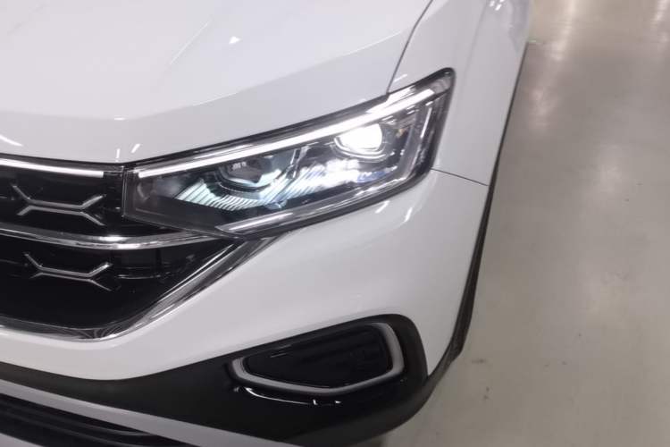 Used Volkswagen Tayron 2023 330TSI Two-Wheel-Drive Luxury Plus Advanced Version Left Front Headlight