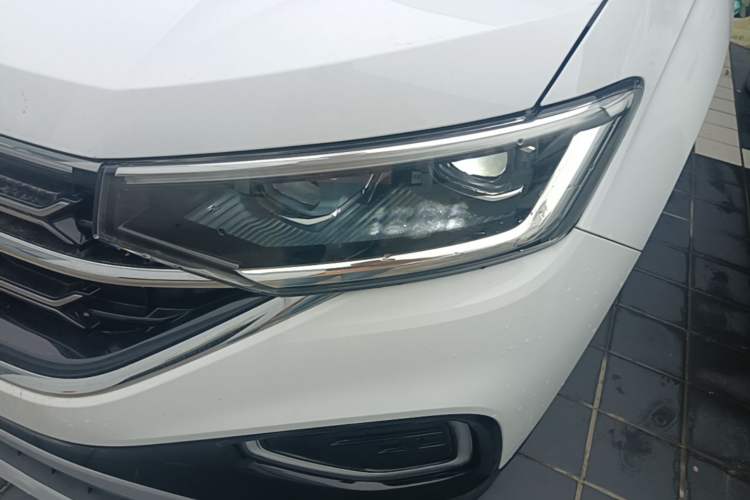 Used Volkswagen Tayron 2023 300TSI Two-Wheel-Drive Luxury Plus Advanced Edition Left Front Headlight